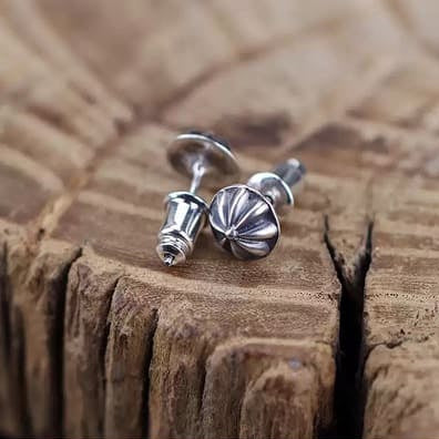 Chrysanthemum Stud Earrings